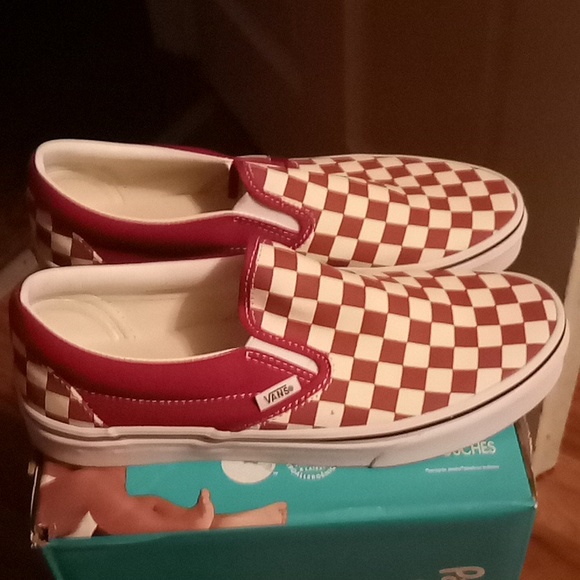 Women Shoes - Picture 4 of 7